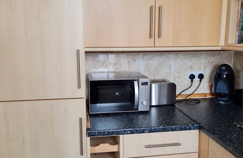 Kilcreggan House | Cove Lochside Apartment with Sea and Sunset Views