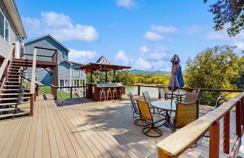 Maynardville House | Cove Manor