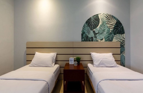 Imam Bonjol Hotel | Cove Matahari Senja
