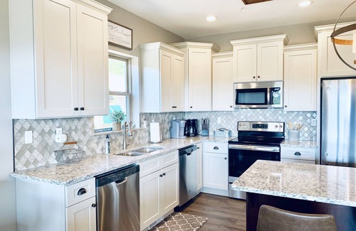 Table Rock House | Cove Rock-Poolside LAKEVIEW Pool Table Shuffleboard PingPong Cmty Pools