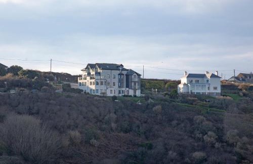 Porthcurno Apartment | Cove View Apartment