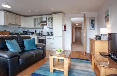 Porthcurno Apartment | Cove View Apartment