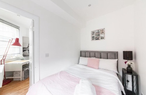 London City Centre Apartment | COVENT GARDEN PIAZZA RESIDENCE