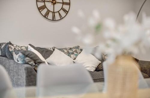 Cowley House | Cowley Oxford Stay - Spacious 4 Bed House