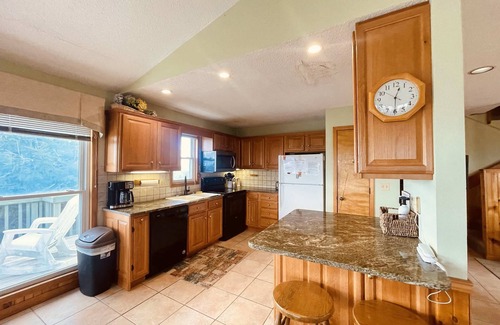 Banner Elk House | Cox Retreat - Mountain View’s/5 yards to slope
