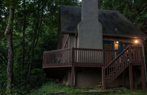 Chatsworth Cabin | Coyote Bluff Majestic Mountain Views
