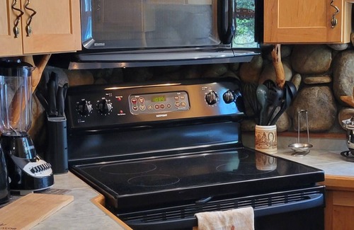Lake Placid Cottage | Coyote Cottage, 78 Acres, 2 BR, Loft, Den w/pull out, 2 Bath, Views, Fireplaces