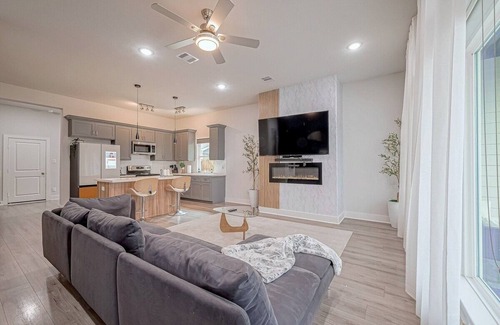 Southeast Houston House | Cozier Homes 6bd NRG, Med Ctr, Downtown