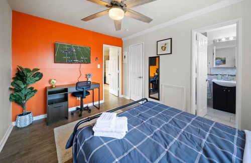 Ferndale Apartment | Cozy 1 Bd Apt minutes walking downtown Ferndale
