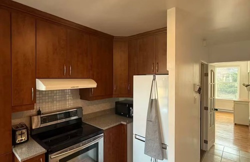 Gay Village Apartment | Cozy 1 bdrm in the Village! Walking distance to Old Port and the Plateau