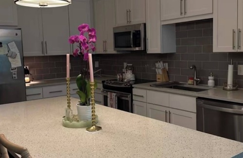 Southwest Raleigh Apartment | Cozy 1 Bed & 1 Bath Getaway with Office!