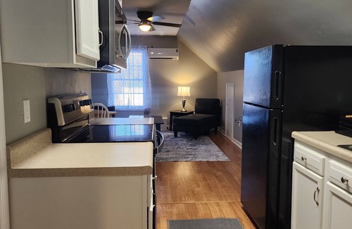 Rock Hall Apartment | Cozy 1-bedroom 2nd story apartment in center of Rock Hall
