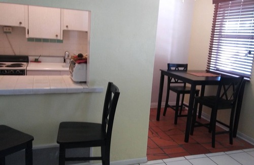 St. Pete Beach Apartment | Cozy 1 Bedroom Apartment, 3 Block Walk To Beach
