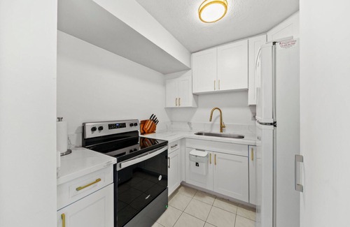 Waikiki Apartment | Cozy 1-bedroom apartment in amazing Honolulu with WiFi, AC