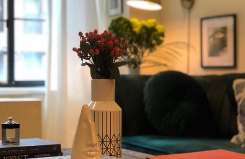 Upper East Side Apartment | Cozy 1-bedroom apartment in awesome New York with AC Upper East Side