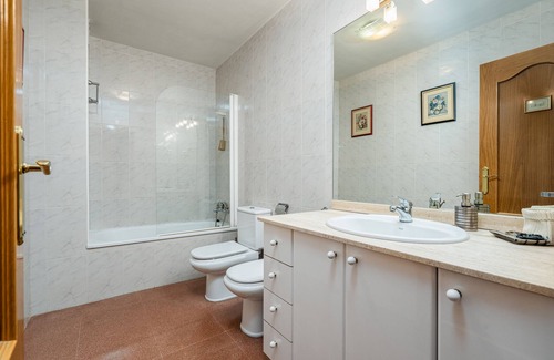 Calella Apartment | Cozy 1-bedroom apartment in lovely Calella with AC, WiFi