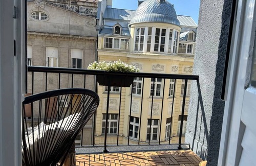 Stari Grad Apartment | Cozy 1-bedroom apartment with AC, WiFi in charming Beograd