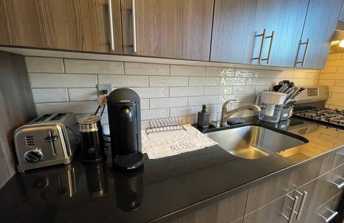 Queens Apartment | Cozy 1-bedroom apartment in excellent Queens Location with WiFi