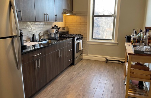 Queens Apartment | Cozy 1-bedroom apartment in excellent Queens Location with WiFi