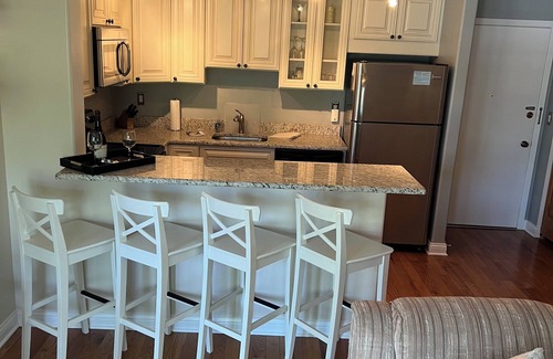 Lake Geneva Condo | Cozy 1-bedroom condo in enchanting Lake Como, near Lake Geneva.