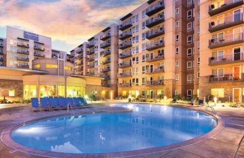 Seaside Condo | Cozy 1-bedroom condo in wonderful Seaside with fitness room, AC