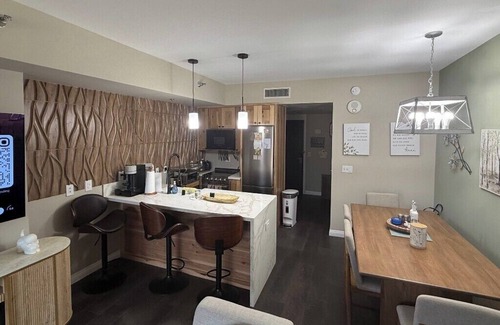 Lake Las Vegas Condo | Cozy 1-bedroom condo in tranquil Henderson with fitness room, AC