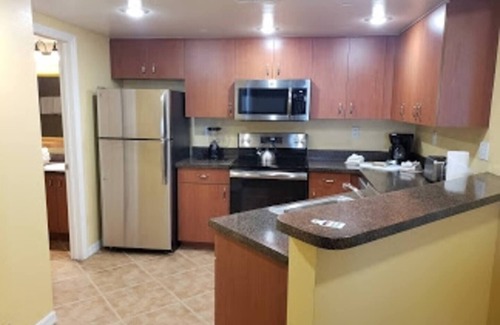 Enterprise Condo | Cozy 1-bedroom condo with WiFi, AC in enchanting Las Vegas