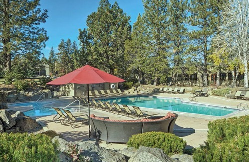 Bend Condo | Cozy 1-bedroom condo with AC, fitness room in wonderful Bend