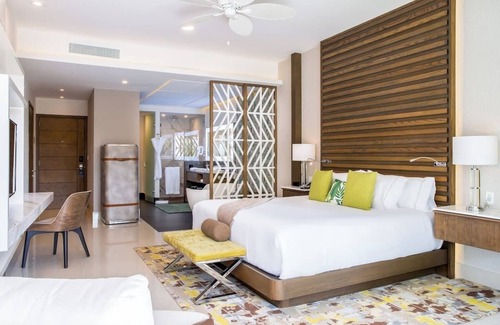 Downtown Cancun Hotel | Cozy 1-bedroom hotel in phenomenal Cancún with WiFi, AC, fitness room