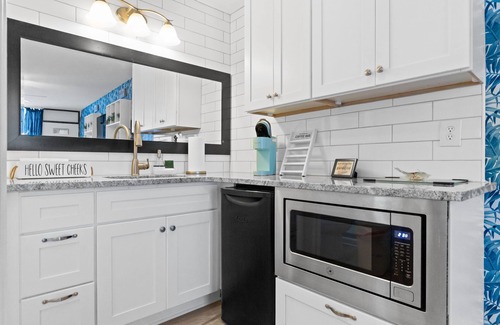 Ocean Isle Beach Condo | Cozy 1-Bedroom Condo with Pool Access in Ocean Isle Beach