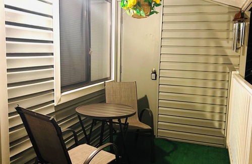 Aurora Apartment | Cozy 1-bedroom with AC and WiFi in charming Aurora