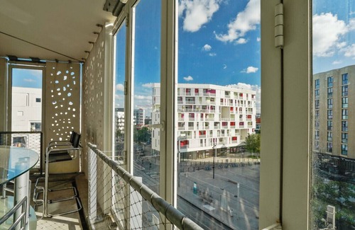 Begles Apartment | Cozy 1-bedroom with terrace - Bègles – Welkeys