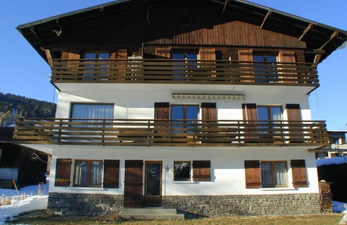 Megeve Apartment | Cozy 1BR Chalet Apartment in Megève - Ski Nearby, Pet-Friendly, WiFi, Parking