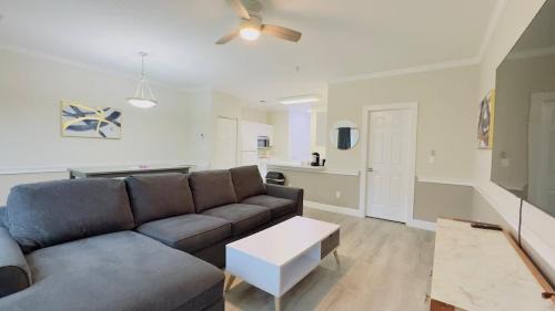 Central Myrtle Beach Apartment | Cozy 1BR Condo with Pool Access Sleeps 4