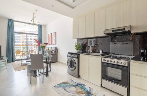 Jadaf Apartment | Cozy 1BR in Al Jaddaf w/Amazing Skyline Views!