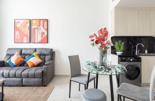 Jadaf Apartment | Cozy 1BR in Al Jaddaf w/Amazing Skyline Views!
