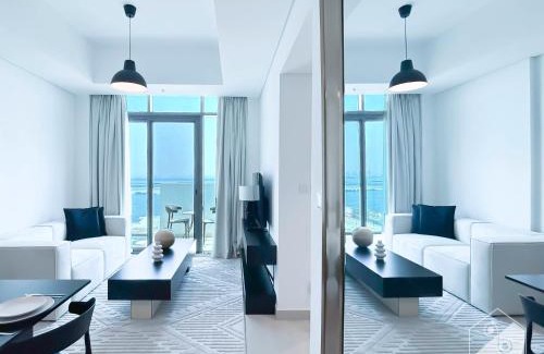 Jadaf Apartment | Cozy 1BR with Balcony & Views in Azizi Fawad
