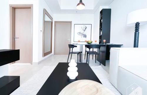 Jadaf Apartment | Cozy 1BR with Balcony & Views in Azizi Fawad