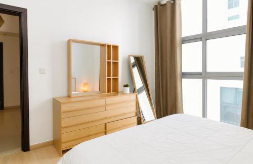 Madinat Zayed Apartment | Cozy 1BR with Sofa Bed Walk to JBR & Marina