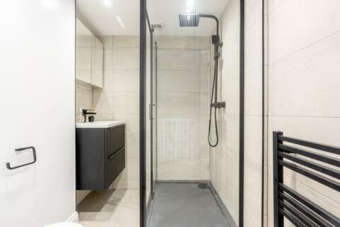Horfield Apartment | Cozy 2-Bed Flat Your Perfect Home Away From Home
