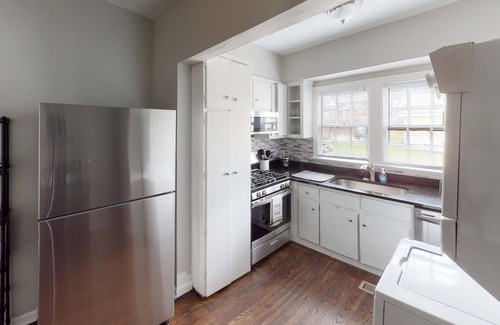 Columbus Apartment | Cozy 2-Bed Mid-Term Stay