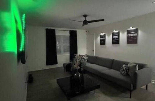 College Park Apartment | Cozy 2 Bedroom 2 Bathroom in Atlanta Ga