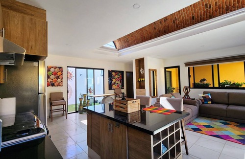 Ajijic House | cozy 2 bedroom 2 bathroom lake house in artsy Ajijic with fiber internet