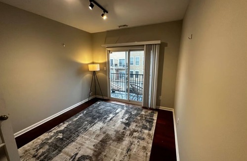 Indianapolis Apartment | Cozy 2-bedroom apartment with WiFi, AC, pool in charming Broad Ripple.