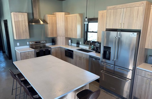Beaverhead County Cabin | Cozy 2 bedroom cabin with loft in Polaris sleeps 6