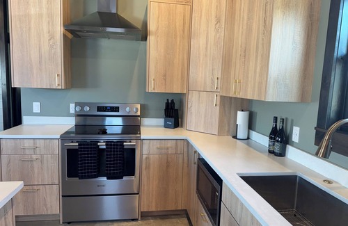 Beaverhead County Cabin | Cozy 2 bedroom cabin with loft in Polaris sleeps 6