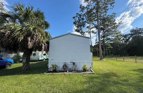 Manattee Road House | Cozy 2-bedroom home in tranquil Chiefland