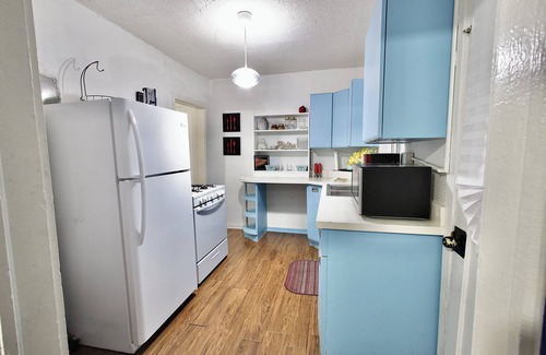 El Paso House | Cozy 2-bedroom house in welcoming El Paso with WiFi, AC entire home
