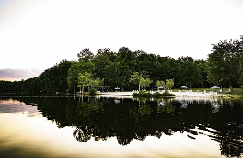 Reeders Cabin | Cozy 2 Bedroom Lake View Cabin is the perfect retreat