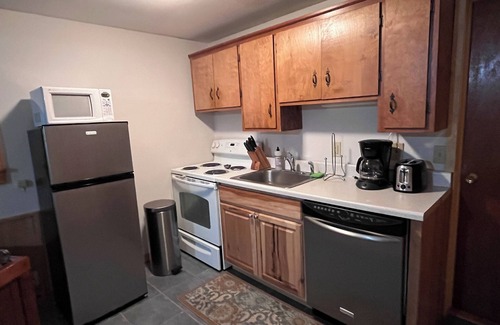 Ludlow Apartment | Cozy 2 bedroom minutes from Okemo base lodge - Inquire about seasonal rental